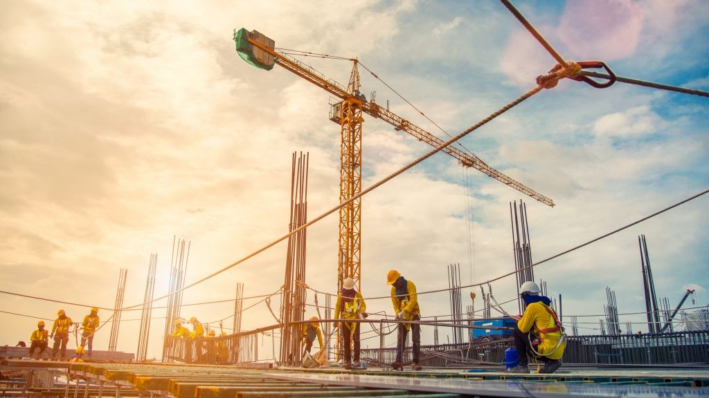 Làm Sao Bảo Quản Xi Măng, Gạch, Cát, Đá Khi Công Trình Tạm Nghỉ?